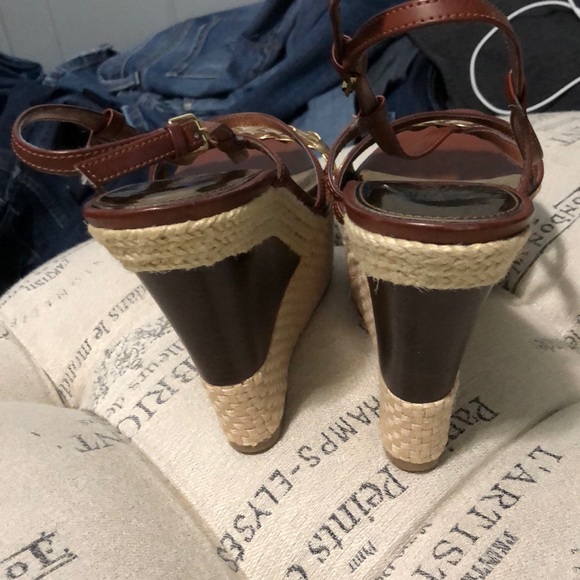 Audrey Brooke brown & gold wedges size 10 - Picture 3 of 7